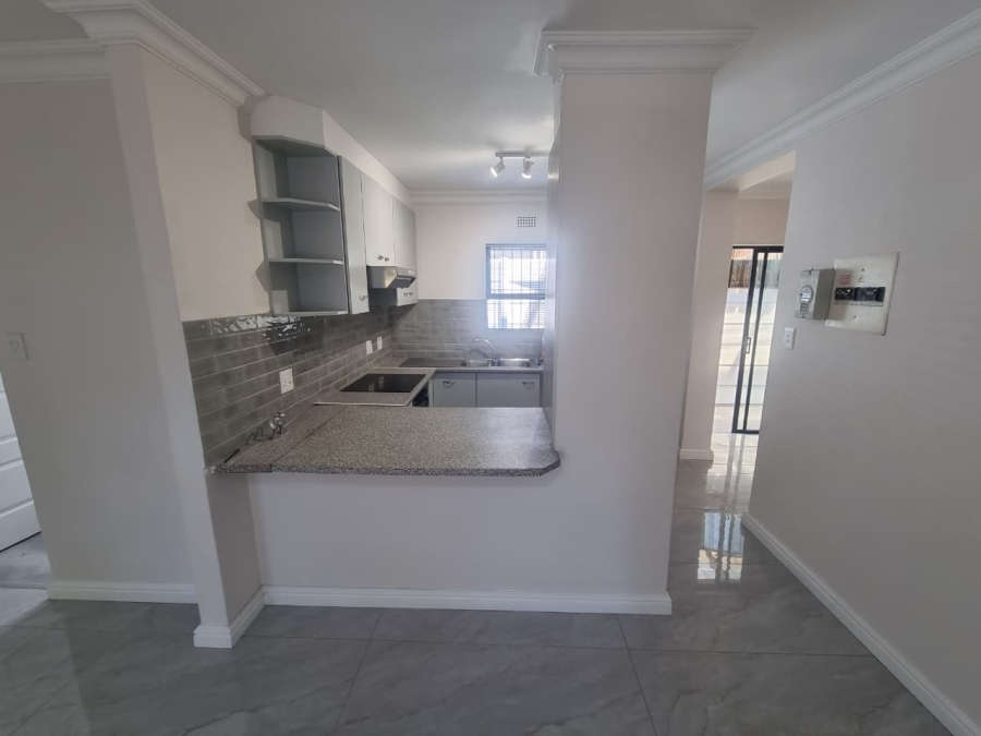 To Let 3 Bedroom Property for Rent in Rondebosch East Western Cape